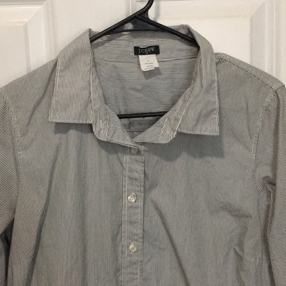 Button up - Picture 3 of 6